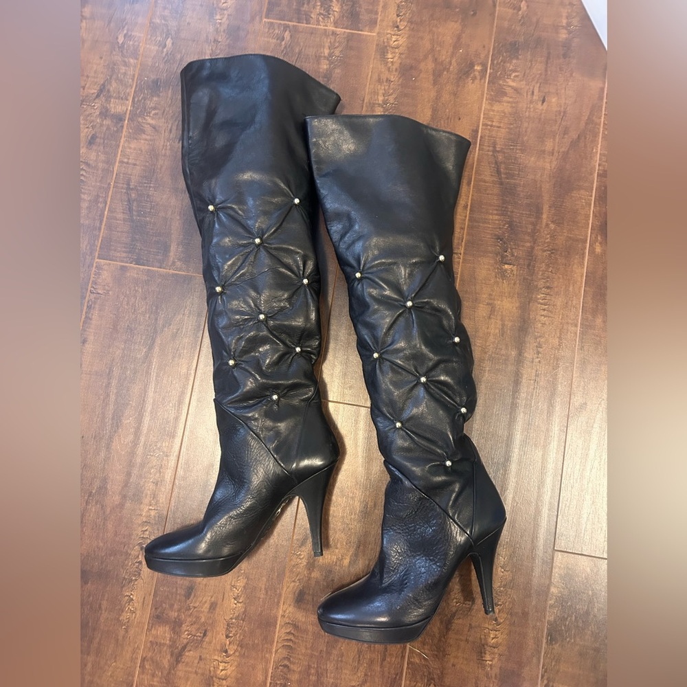 Black and gold tall leather boots! Rare and stunning! 
Made in Italy!